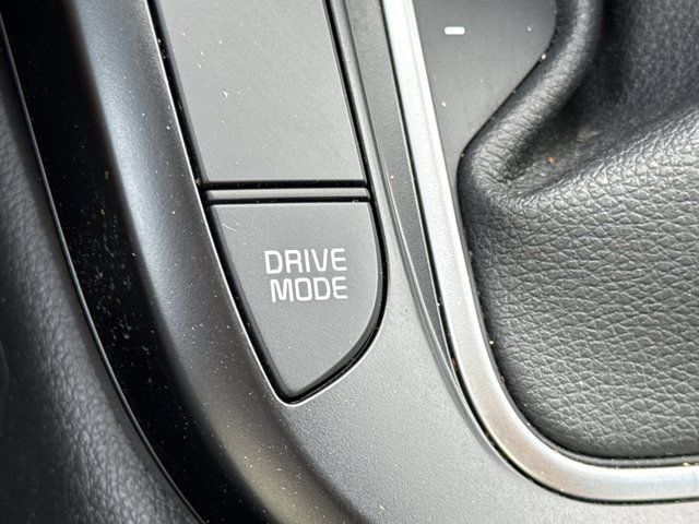 Used 2025 Kia Soul LX w/ LX Technology Package FWD image 39