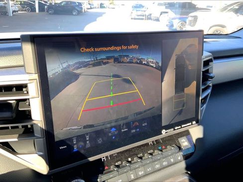 Used 2024 Toyota Tundra Limited image 24