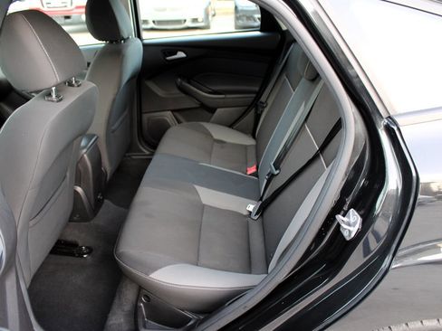Used 2014 Ford Focus SE image 18