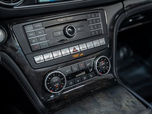 Used 2017 Mercedes-Benz SL 63 AMG image 49