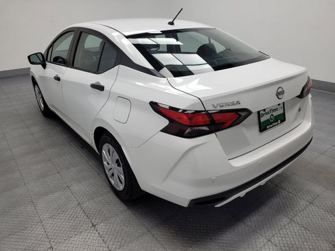 Used 2024 Nissan Versa S FWD image 5