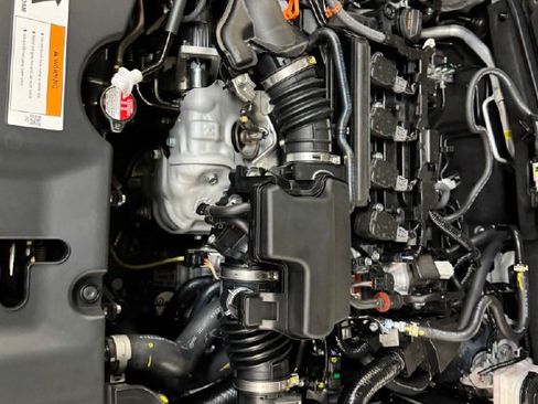 Certified 2025 Acura ADX AWD image 15