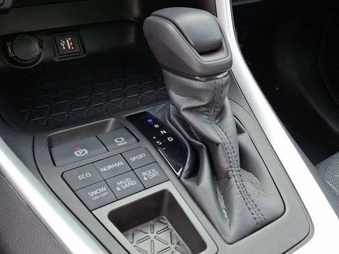 Certified 2023 Toyota RAV4 XLE w/ Convenience Package image 16