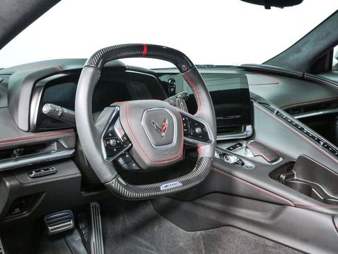 Used 2024 Chevrolet Corvette Z06 RWD image 4