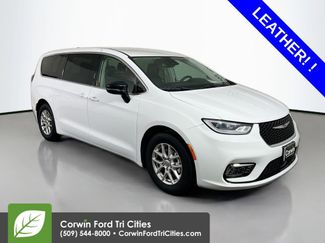 Used 2024 Chrysler Pacifica Touring-L 360° Tour