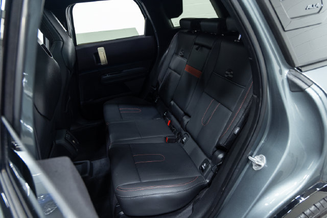 Certified 2025 MINI Cooper Countryman John Cooper Works w/ Comfort Package Max AWD/4WD image 22