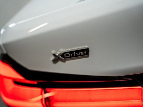 Used 2023 BMW 530i xDrive w/ Convenience Package image 30