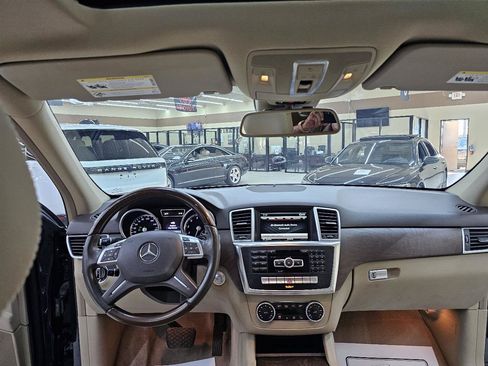 Used 2015 Mercedes-Benz ML 350 2WD w/ Premium 1 Package image 28