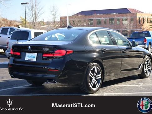 Used 2023 BMW 530i xDrive w/ Premium Package image 5