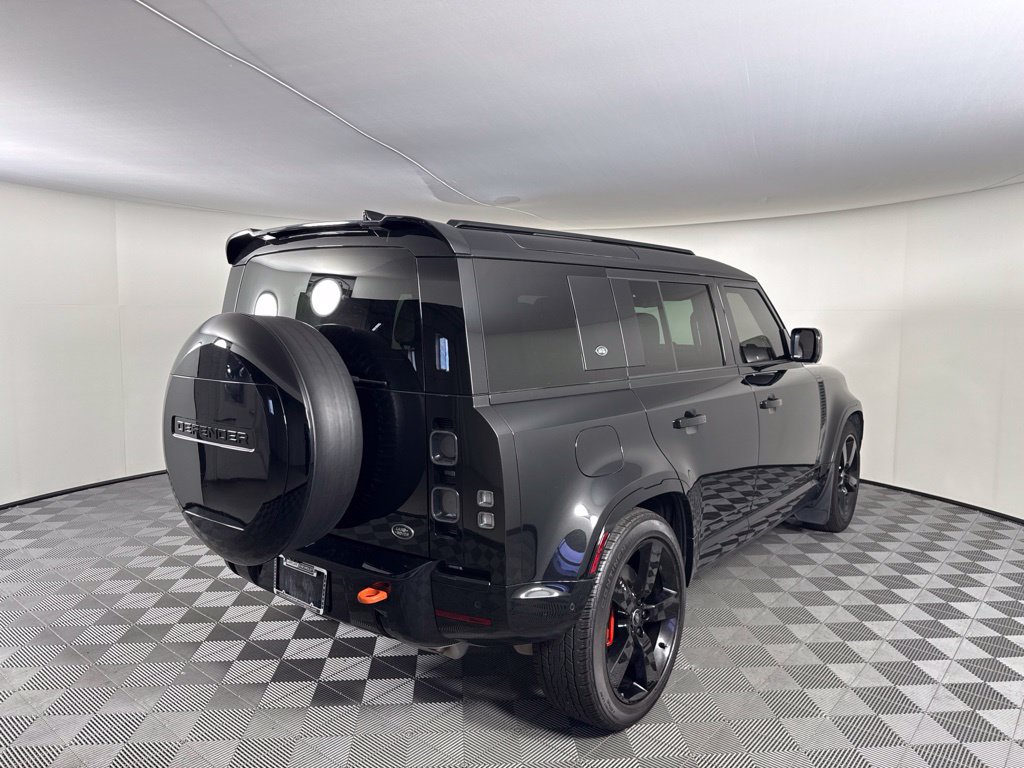 Used 2023 Land Rover Defender 110 X AWD/4WD image 5