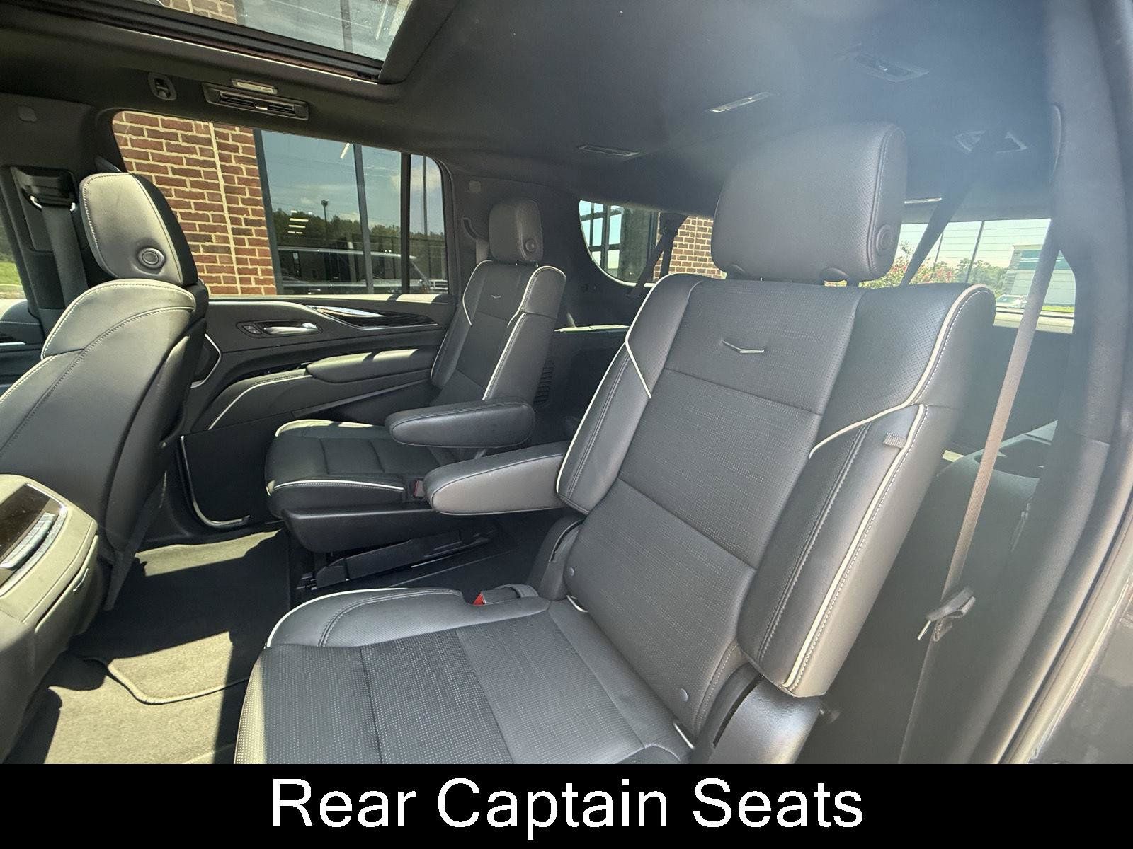 Used 2021 Cadillac Escalade ESV Sport w/ Driver Assist Tech Package AWD/4WD image 8