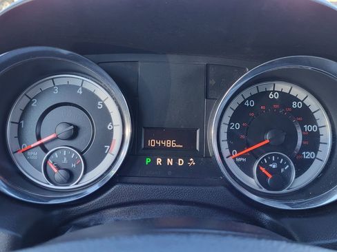 Used 2019 Dodge Grand Caravan SXT image 25