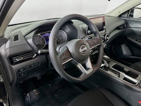 Certified 2025 Nissan Sentra SV w/ Trunk Package FWD image 15