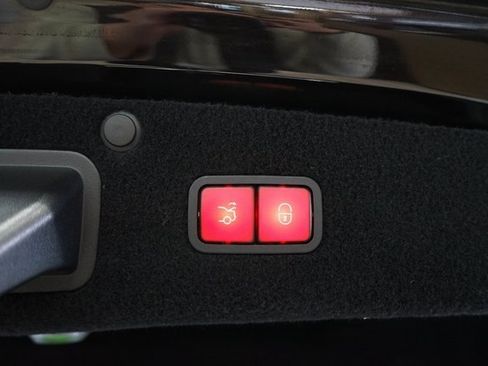 Used 2014 Mercedes-Benz S 550 Sedan image 65