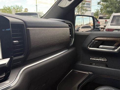 Used 2024 Chevrolet Silverado 1500 High Country w/ Technology Package AWD/4WD image 30