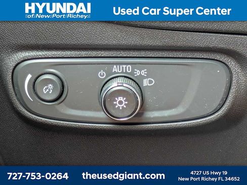 Used 2024 Chevrolet Equinox LS w/ LS Convenience Package FWD image 27