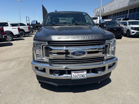 Used 2019 Ford F250 XLT w/ XLT Premium Package AWD/4WD image 2