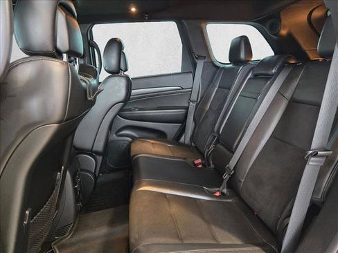 Used 2019 Jeep Grand Cherokee Altitude AWD/4WD image 19