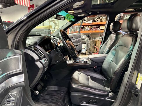 Used 2017 Ford Explorer Sport w/ Equipment Group 401A image 2