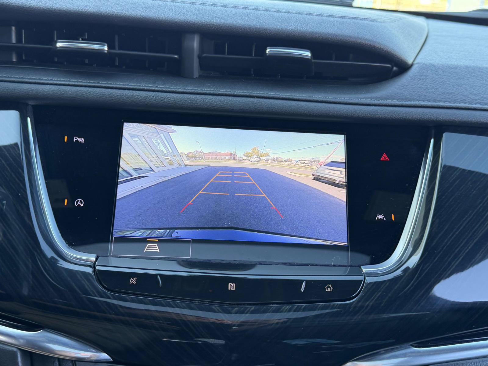 Used 2021 Cadillac XT6 Premium Luxury FWD image 26