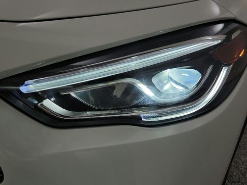 Used 2023 Mercedes-Benz GLA 250 4MATIC w/ AMG Line Exterior image 69