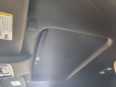 Used 2022 Chevrolet Silverado 1500 ZR2 w/ Technology Package image 27