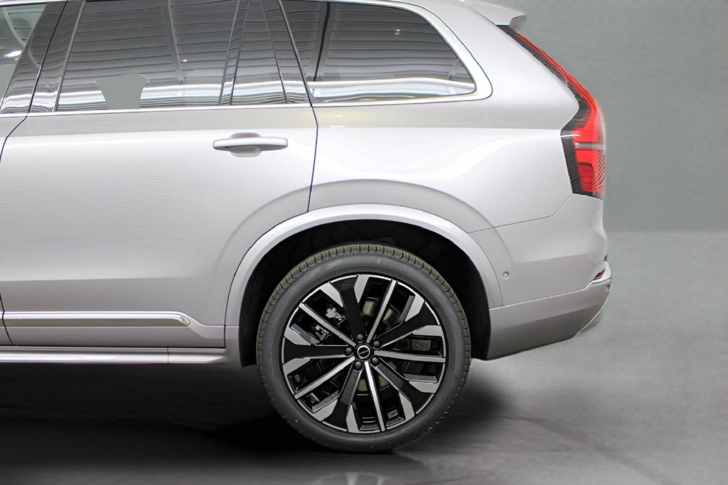 Certified 2026 Volvo XC90 B5 Plus w/ Protection Package Premier AWD/4WD image 33