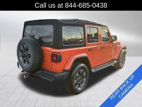 Used 2018 Jeep Wrangler Unlimited Sahara image 5