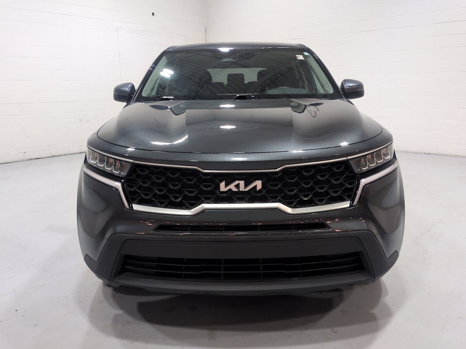 Used 2022 Kia Sorento LX AWD/4WD image 11