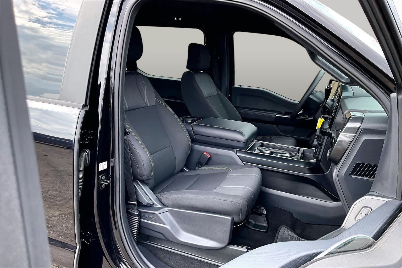 Used 2025 Ford F150 STX AWD/4WD image 11