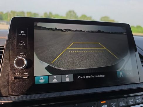 Used 2025 Honda Odyssey EX-L image 24