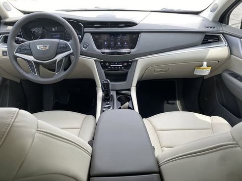 New 2025 Cadillac XT5 Premium Luxury image 10