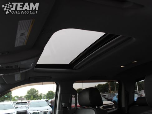 Used 2018 Chevrolet Silverado 1500 LTZ w/ Sport Package AWD/4WD image 14