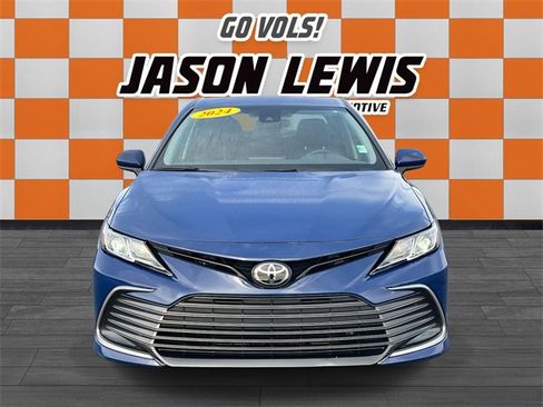 Used 2024 Toyota Camry LE image 9