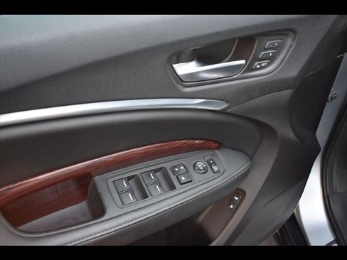 Used 2016 Acura MDX FWD image 18
