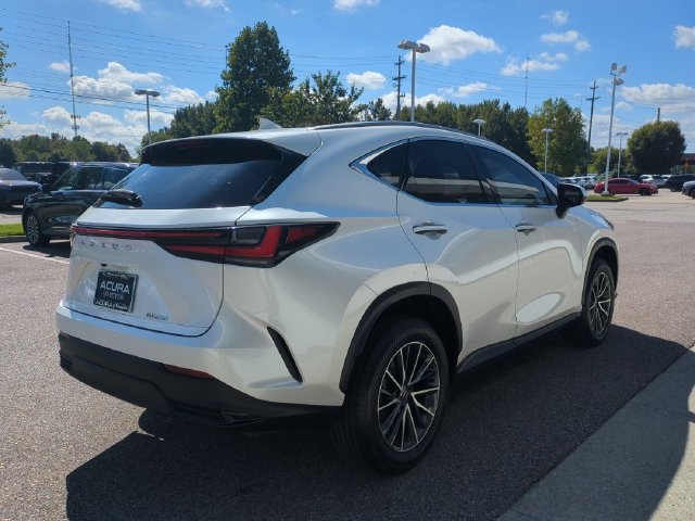 Used 2024 Lexus NX 250 FWD w/ Towing Package (2000 Lbs) image 8