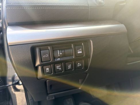 Used 2018 Subaru Outback 2.5i Limited AWD/4WD image 10