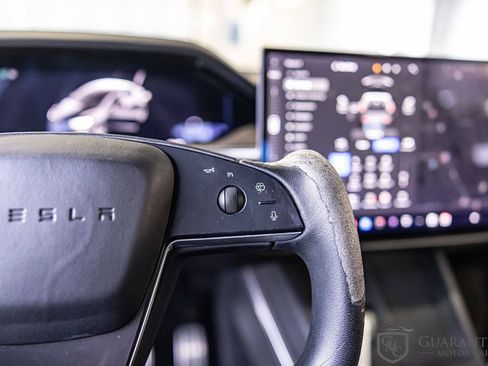 Used 2022 Tesla Model X image 23