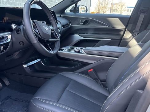 Used 2024 Cadillac Lyriq Luxury w/ LPO, Floor Liner Package image 7