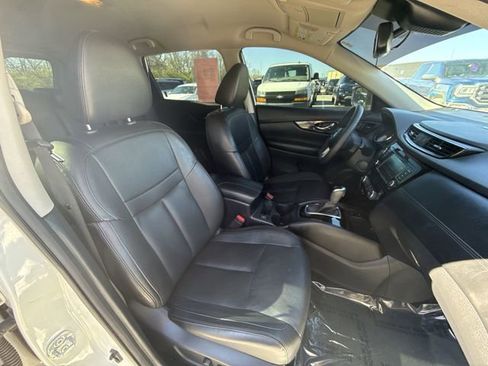 Used 2019 Nissan Rogue SL image 23