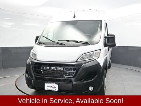 Used 2024 RAM ProMaster 2500 w/ Convenience Group FWD image 2