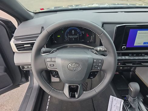 New 2026 Toyota Camry SE image 27