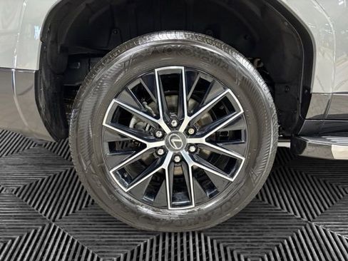 Used 2024 Lexus GX 550 550 Premium+ w/ Accessory Package (Z1) image 34