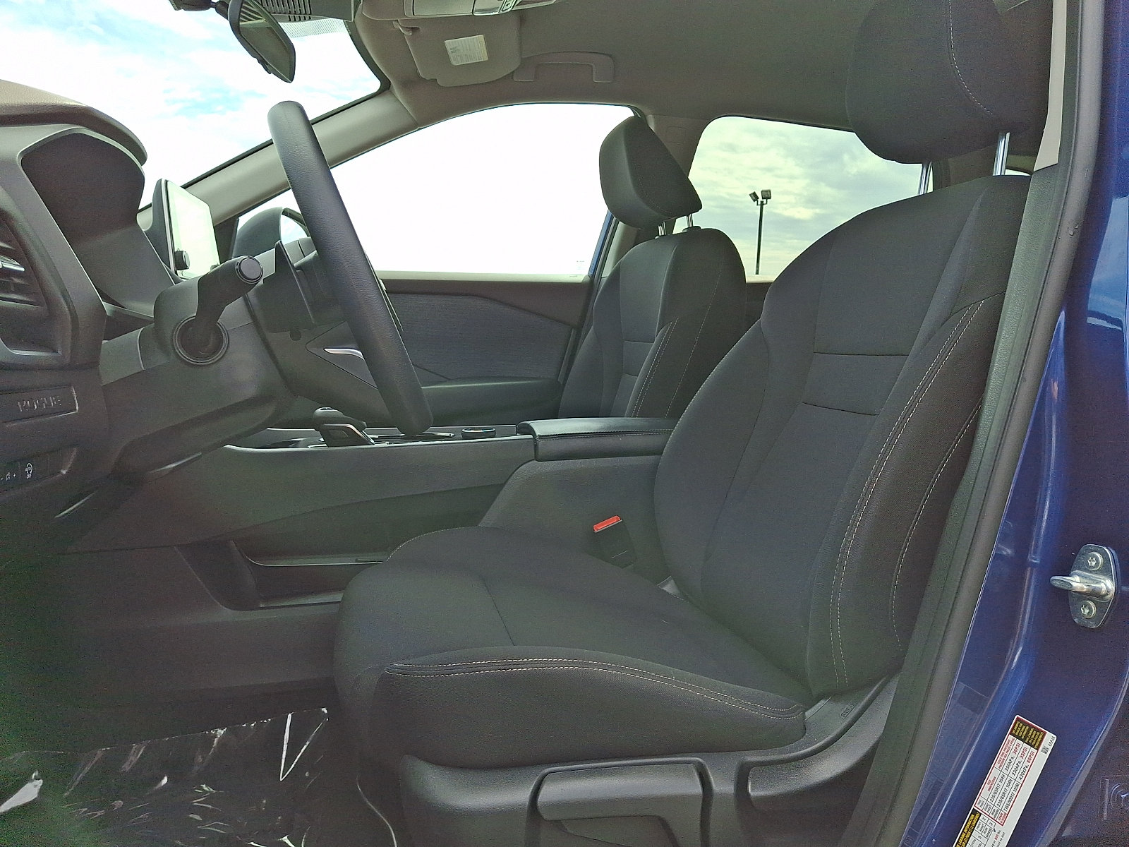 Used 2023 Nissan Rogue S AWD/4WD image 13