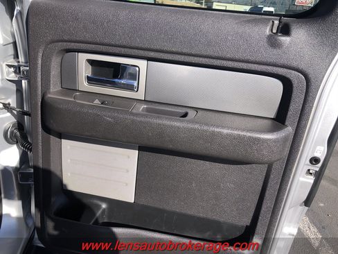 Used 2011 Ford F150 Raptor w/ Raptor Luxury Pkg image 17