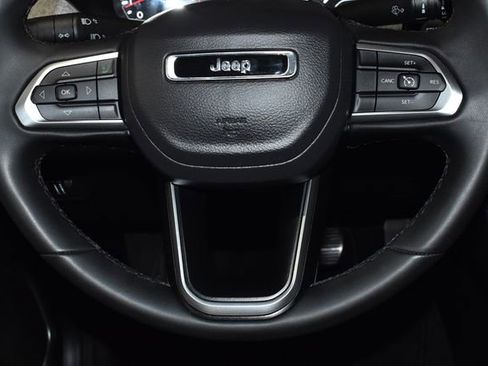 Used 2024 Jeep Compass Latitude image 23