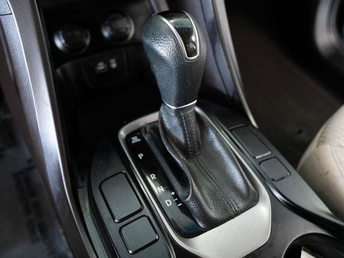 Used 2017 Hyundai Santa Fe Sport image 22