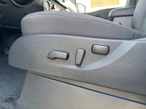 New 2025 Nissan Frontier SV w/ SV Convenience Package image 15