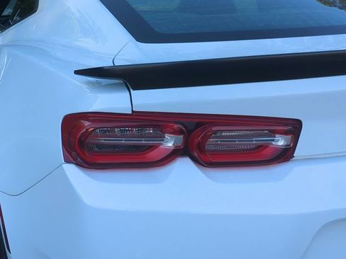 Used 2020 Chevrolet Camaro LT w/ Technology Package RWD image 21