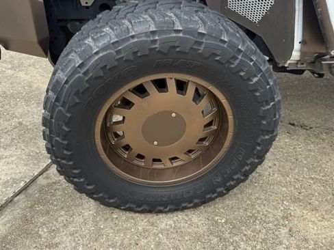 Used 2022 Jeep Wrangler Unlimited Rubicon w/ Safety Group image 8